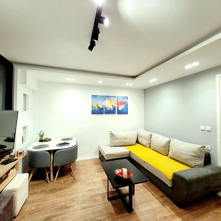 Loi Apartment Саранда Екстер'єр фото