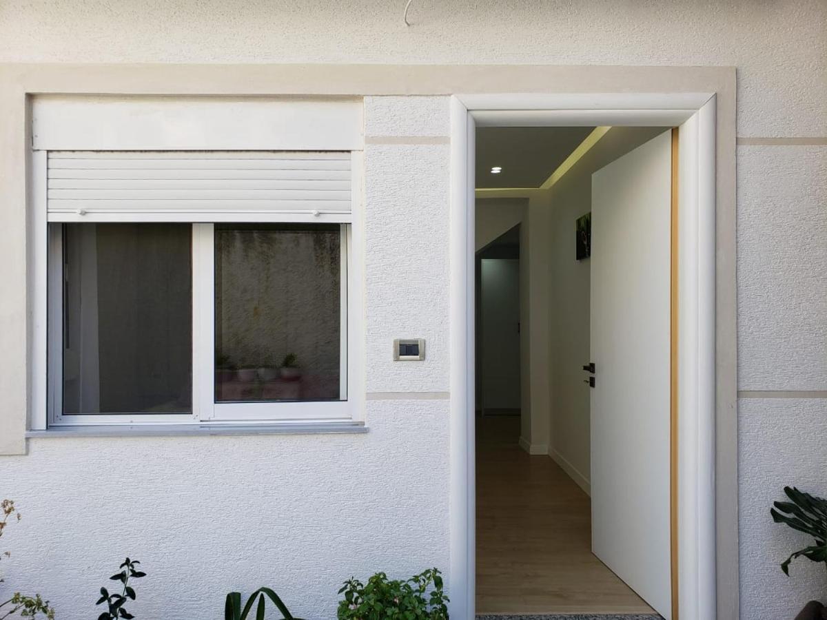 Loi Apartment Саранда Екстер'єр фото