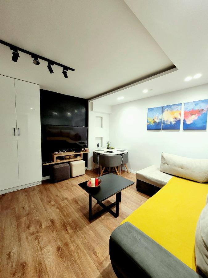 Loi Apartment Саранда Екстер'єр фото