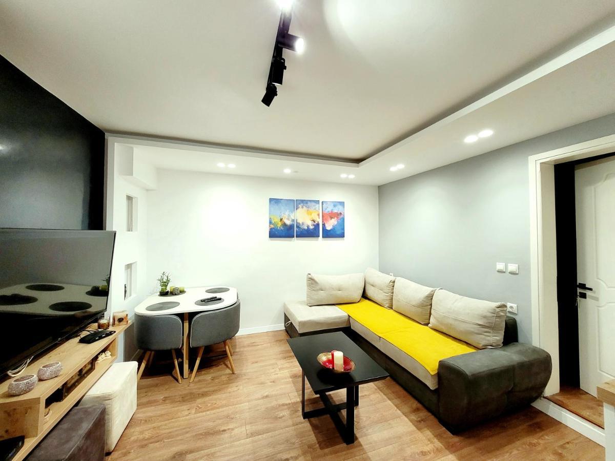 Loi Apartment Саранда Екстер'єр фото