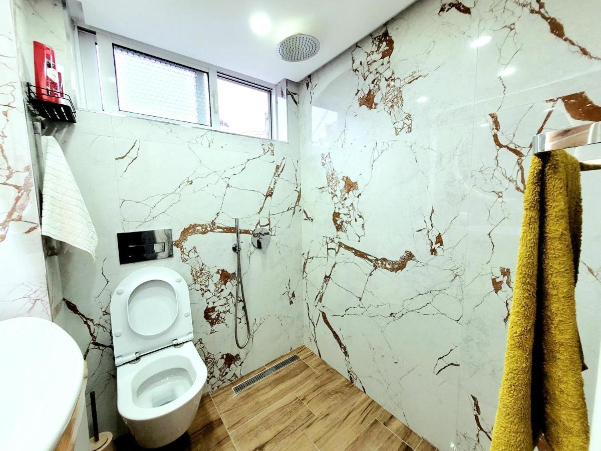 Loi Apartment Саранда Екстер'єр фото